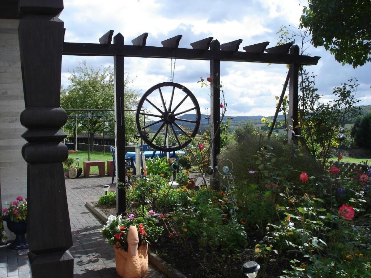 Ferienwohnung Fuelbier Oberzissen Esterno foto