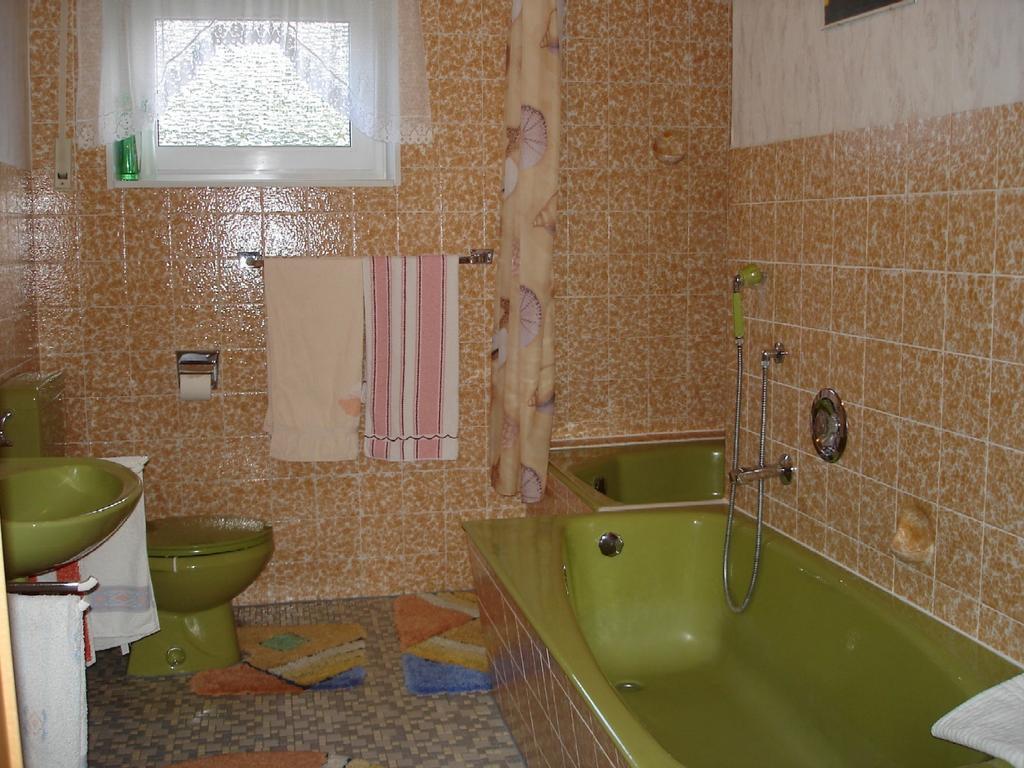 Ferienwohnung Fuelbier Oberzissen Esterno foto