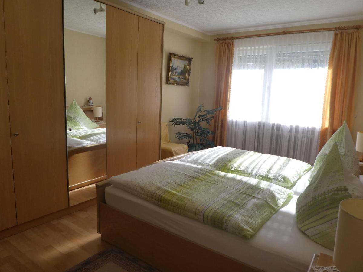 Ferienwohnung Fuelbier Oberzissen Esterno foto